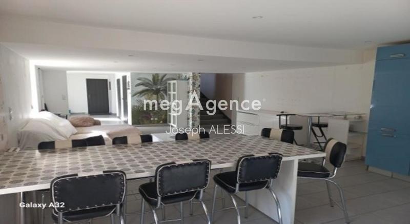 Maison - 150 m² - 4 pièces