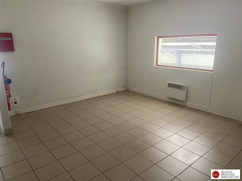 Local d'activités - 388 m²