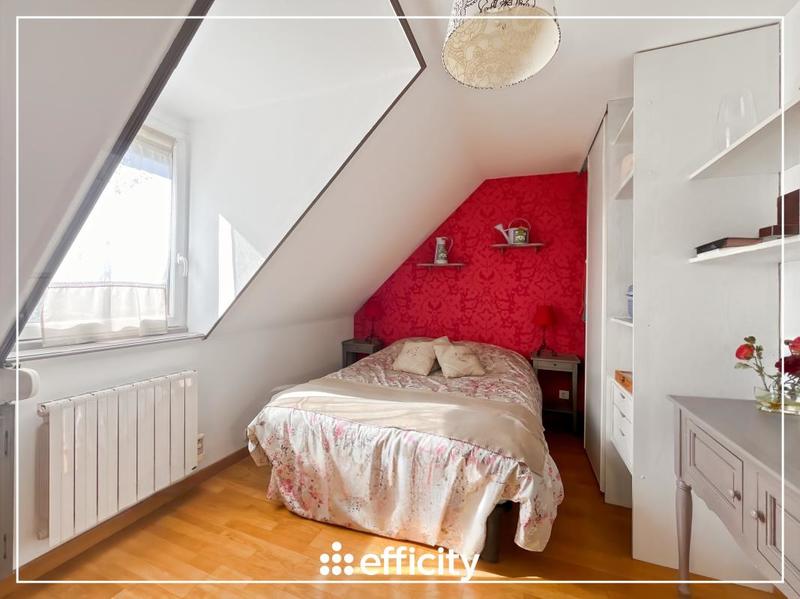 Maison traditionnelle - 132 m² - 6 pièces