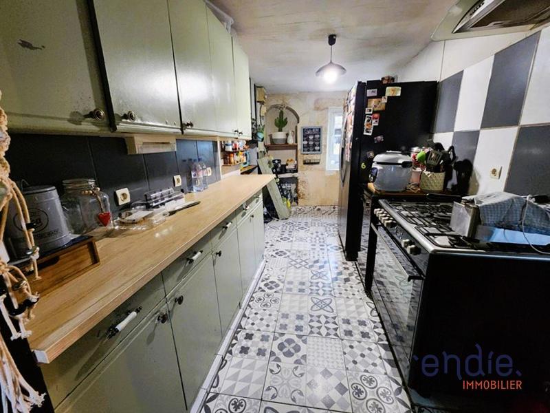 Maison - 230 m² - 12 pièces