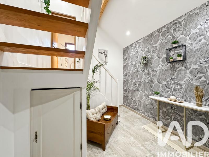 Maison - 179 m² - 6 pièces