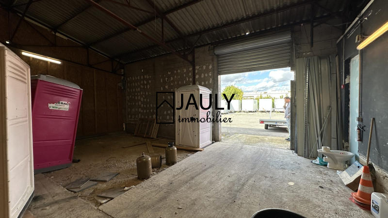 Local commercial - 679 m²