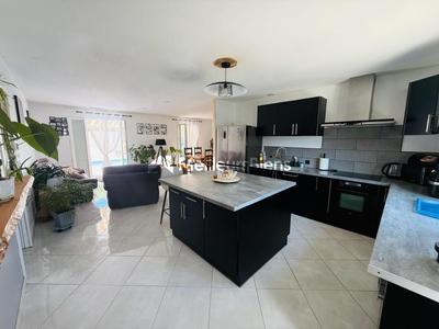 Villa - 102 m² - 5 pièces