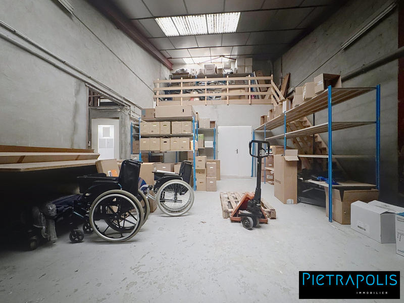 Local commercial - 270 m² - 4 pièces