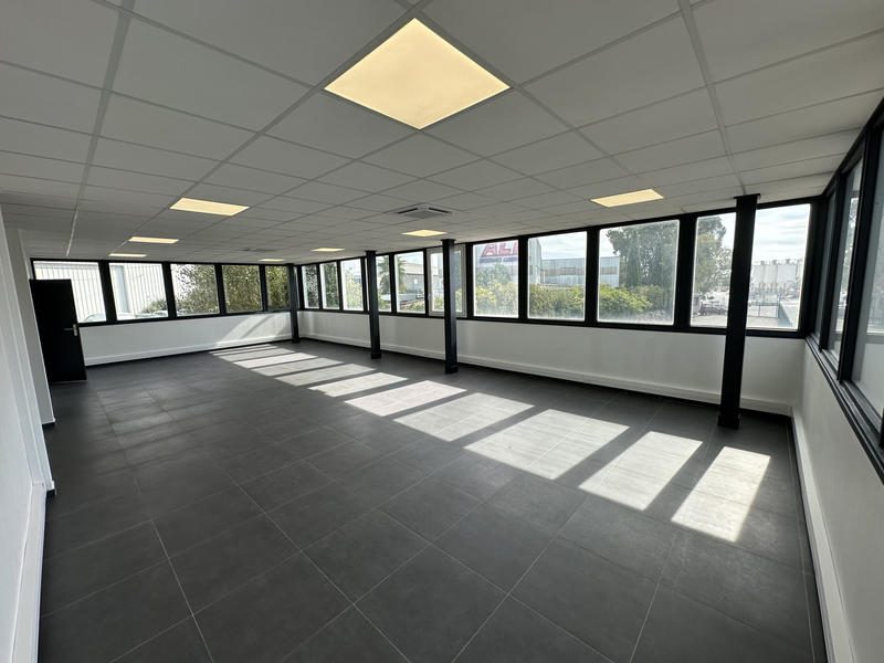 Local commercial - 77 m²