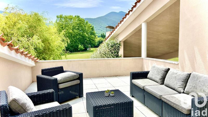 Maison - 275 m² - 7 pièces