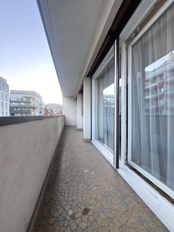 Appartement - 80 m² - 4 pièces