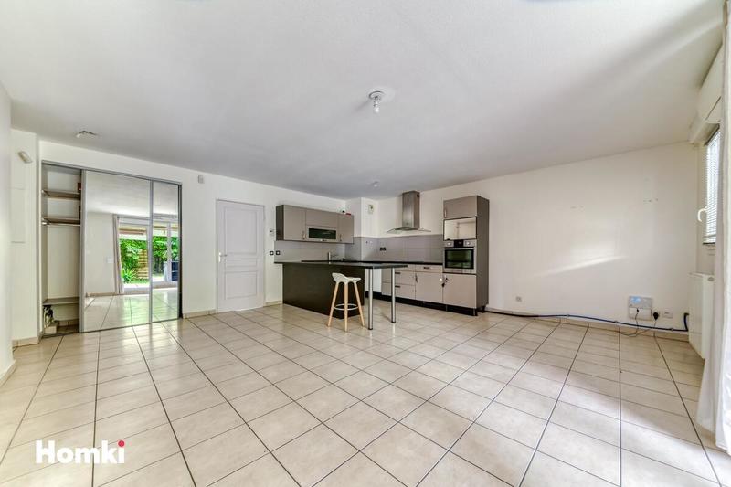 Appartement - 82 m² - 4 pièces