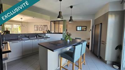 Maison - 147 m² - 5 pièces