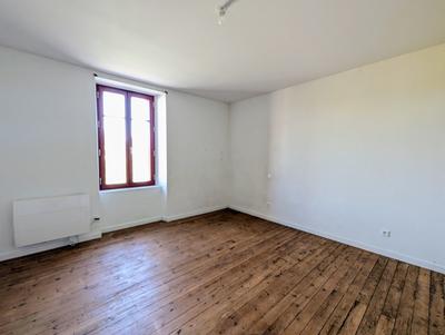 Maison - 84 m² - 4 pièces