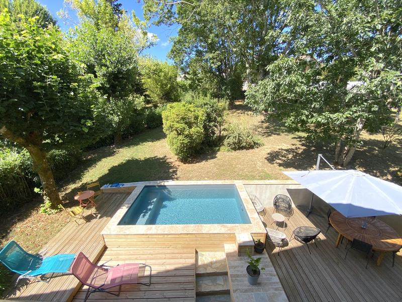 Maison - 206 m² - 9 pièces