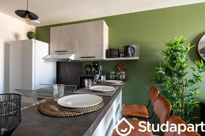 Chambre - 10 m² - 1 pièce