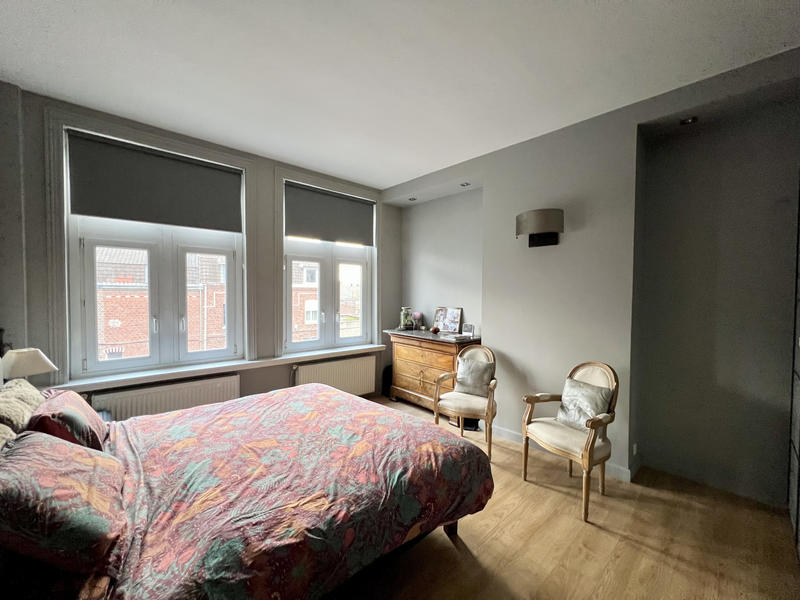 Maison - 200 m² - 6 pièces