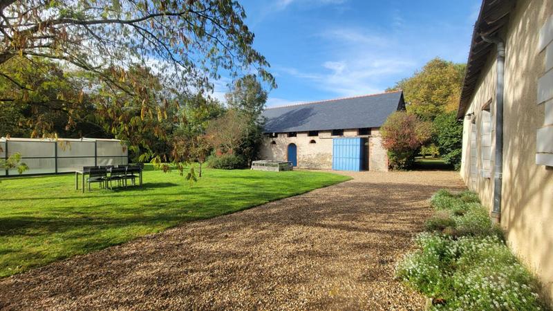 Longère - 306 m² - 9 pièces