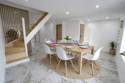 Maison - 98 m² - 5 pièces