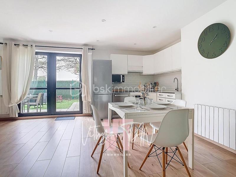 Appartement - 81 m² - 3 pièces