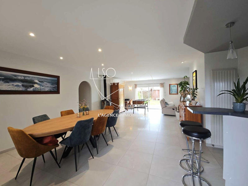 Maison - 121 m² - 5 pièces