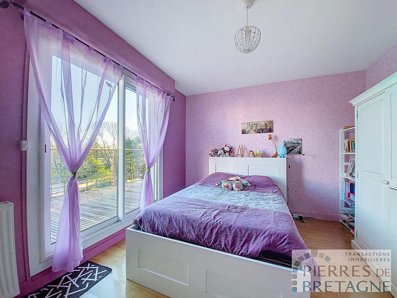 Maison - 210 m² - 8 pièces