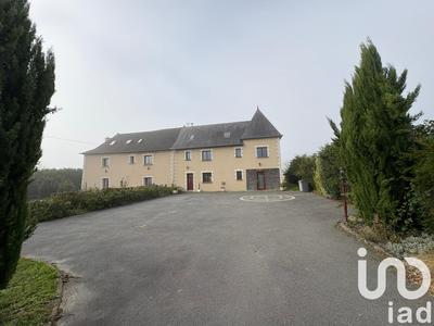 Maison - 203 m² - 6 pièces