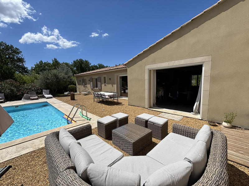 Maison - 180 m² - 6 pièces