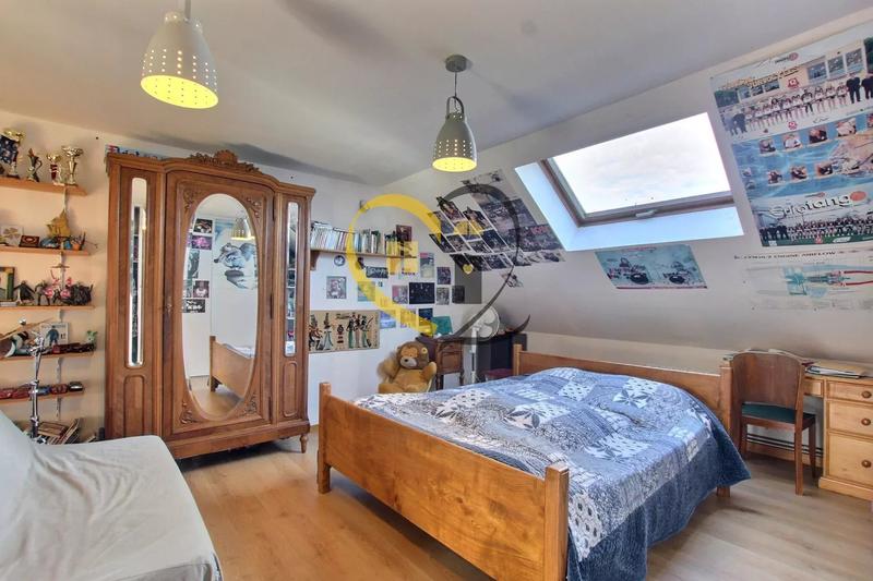 Maison - 144 m² - 5 pièces