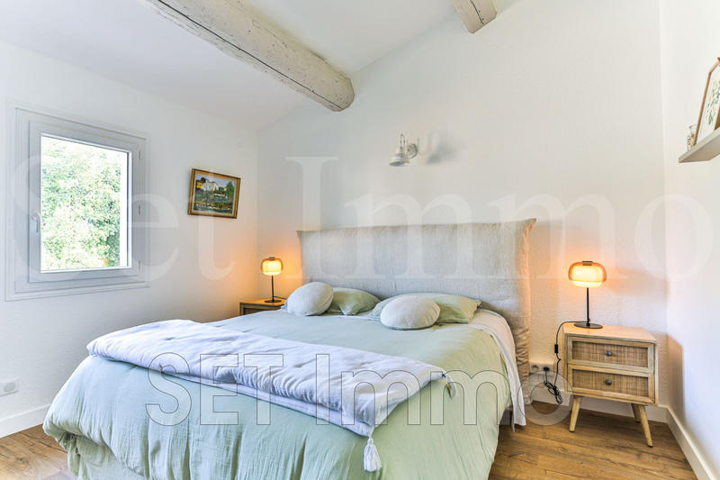 Maison - 210 m² - 7 pièces