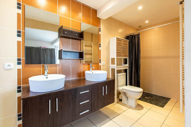 Maison - 179 m² - 7 pièces