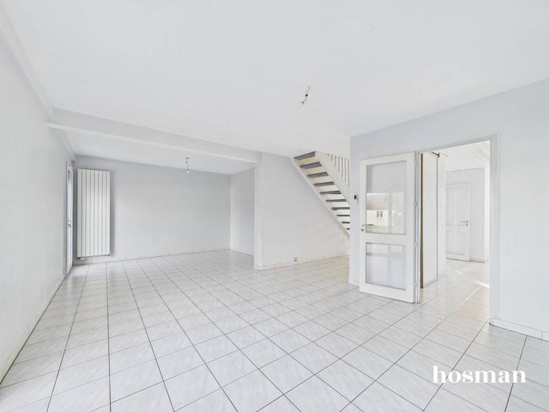 Maison - 110 m² - 5 pièces