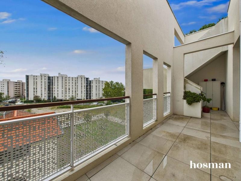 Appartement - 100 m² - 3 pièces