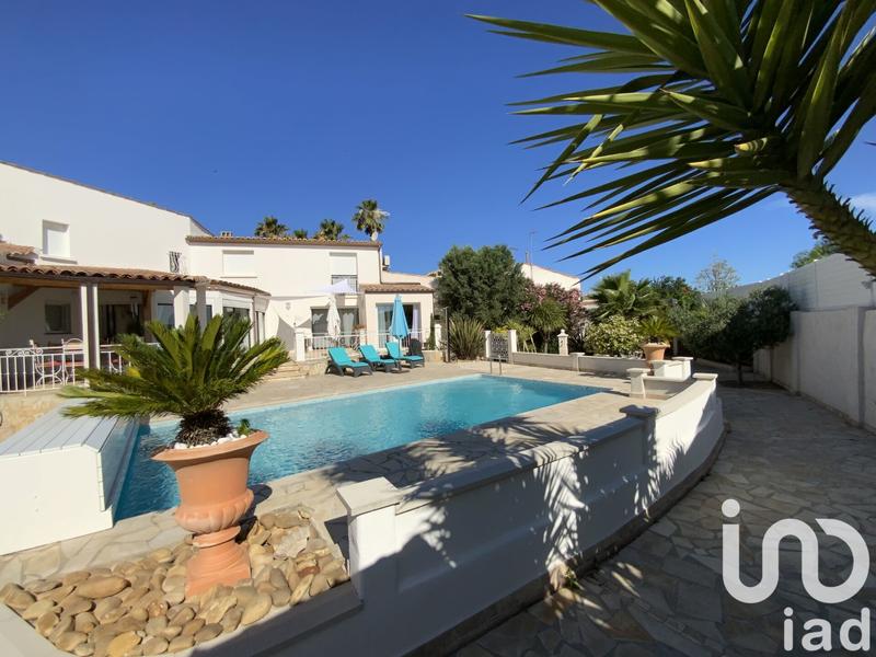 Maison - 230 m² - 8 pièces