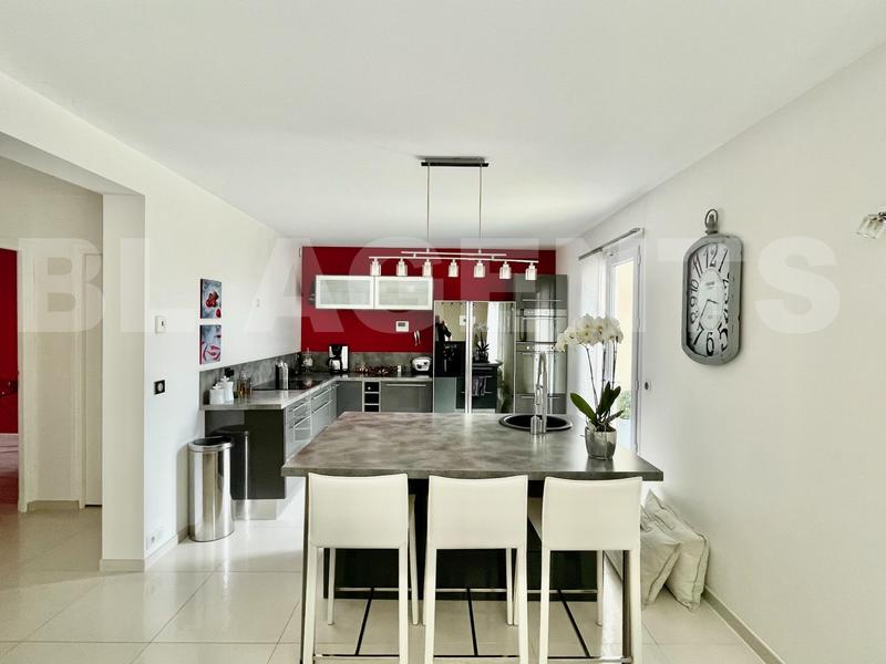 Maison contemporaine - 155 m² - 6 pièces