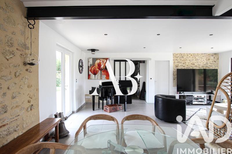 Maison - 168 m² - 8 pièces