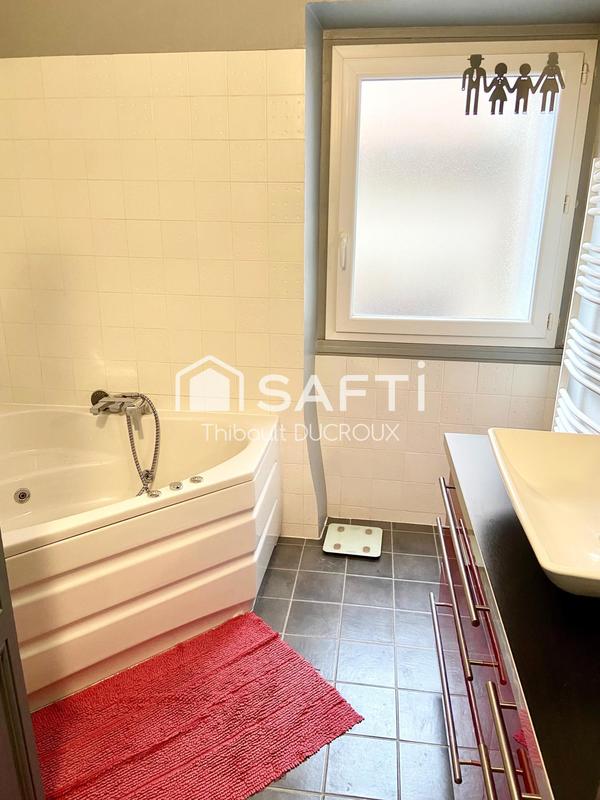 Maison - 157 m² - 6 pièces