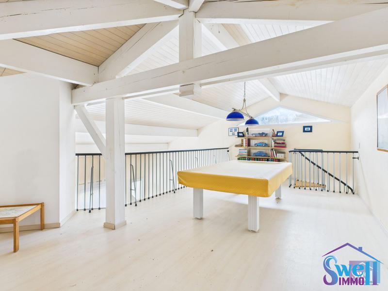 Maison contemporaine - 218 m² - 6 pièces