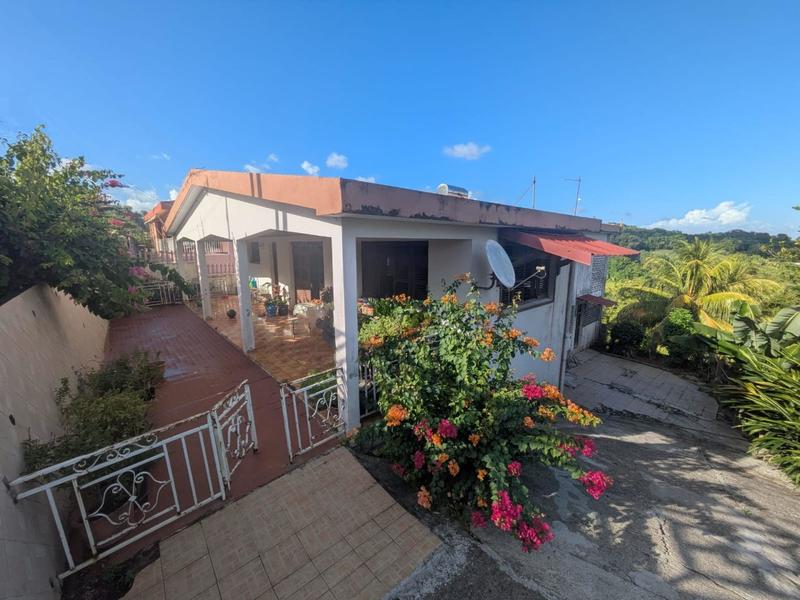 Maison - 200 m² - 6 pièces