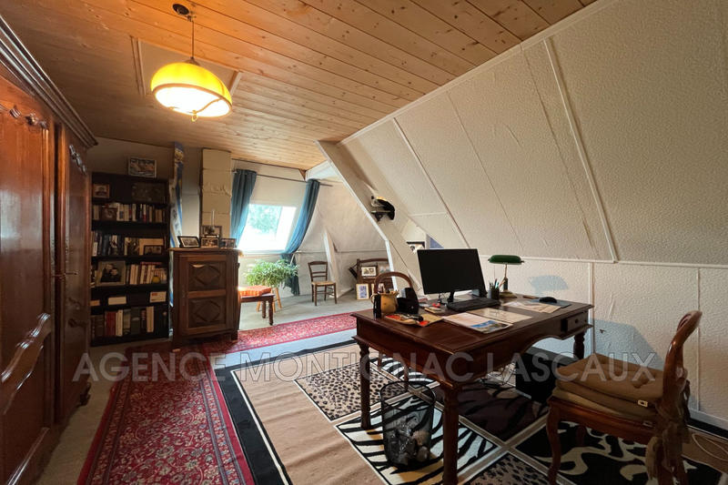 Maison - 220 m² - 6 pièces