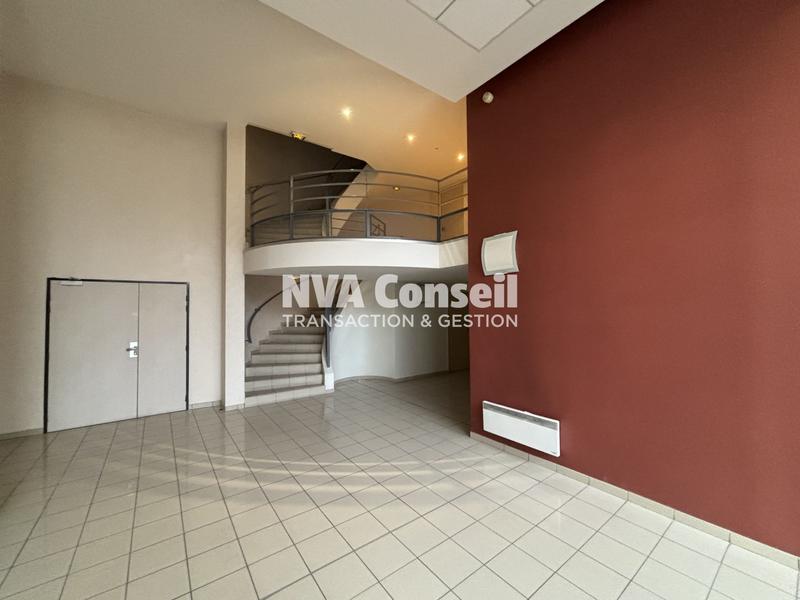 Local d'activités - 2 231 m²