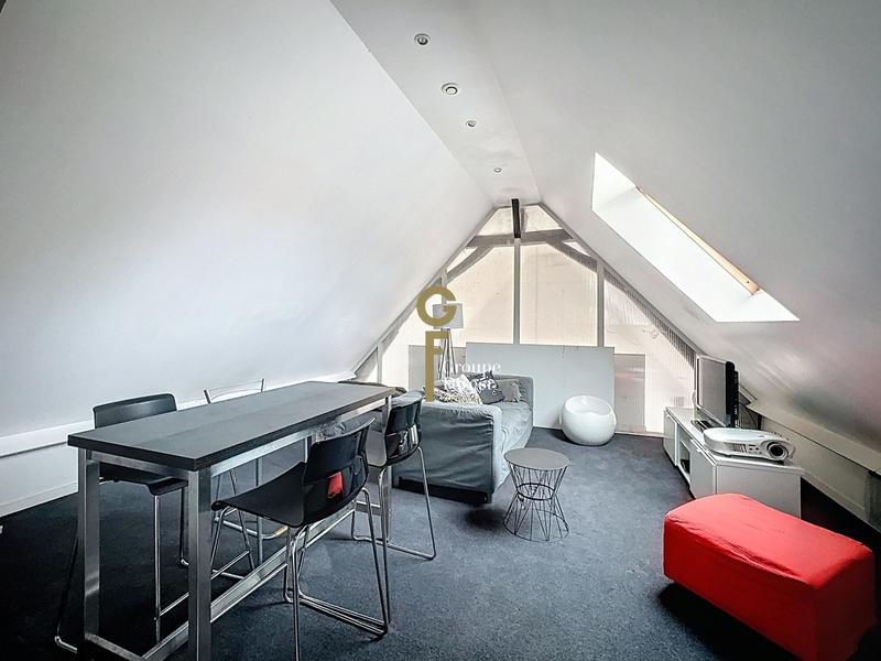 Maison - 334 m² - 7 pièces