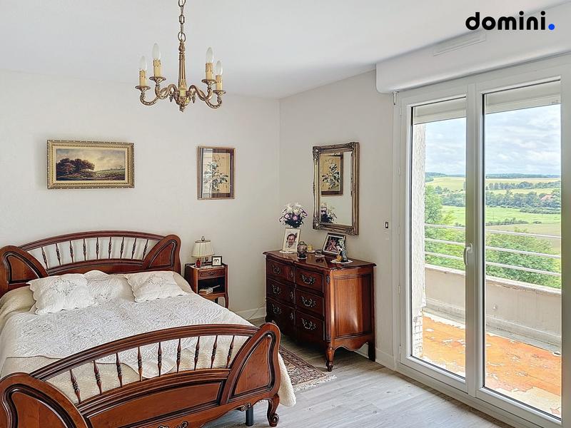 Maison ancienne - 300 m² - 9 pièces