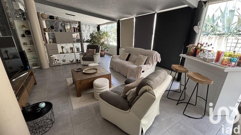 Maison - 206 m² - 9 pièces