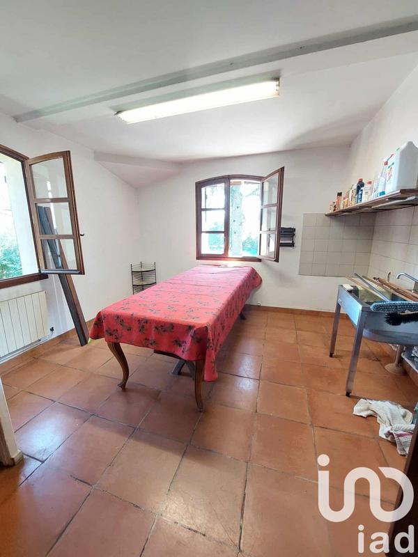 Maison - 389 m² - 10 pièces