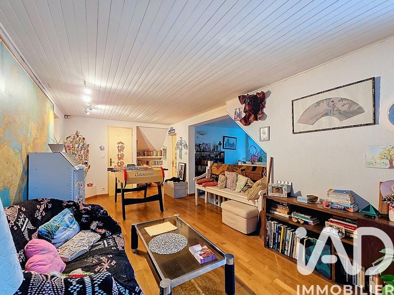 Maison - 213 m² - 7 pièces