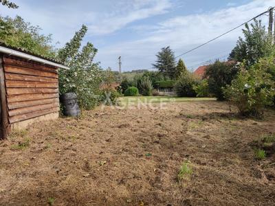 Terrain constructible - 885 m²