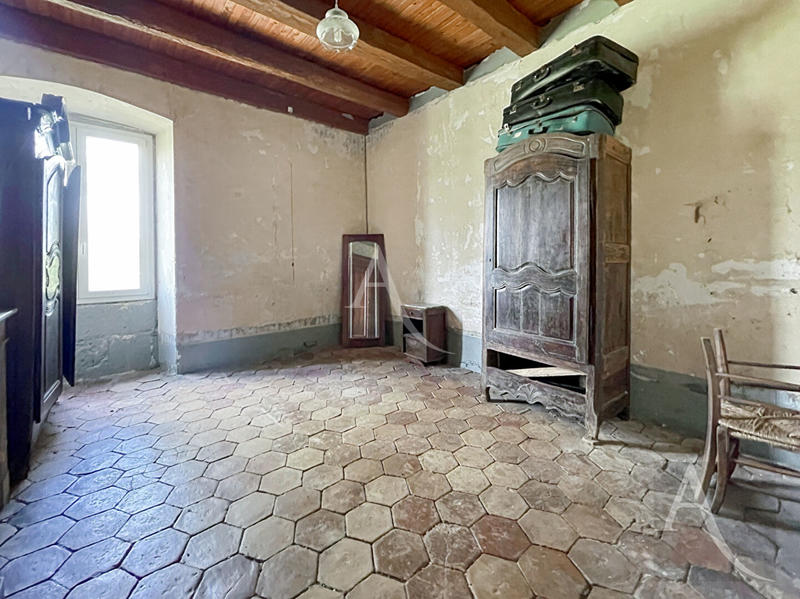 Maison - 102 m² - 4 pièces