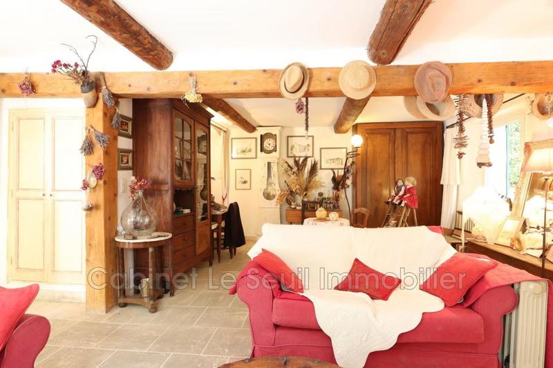 Mas - 250 m² - 9 pièces