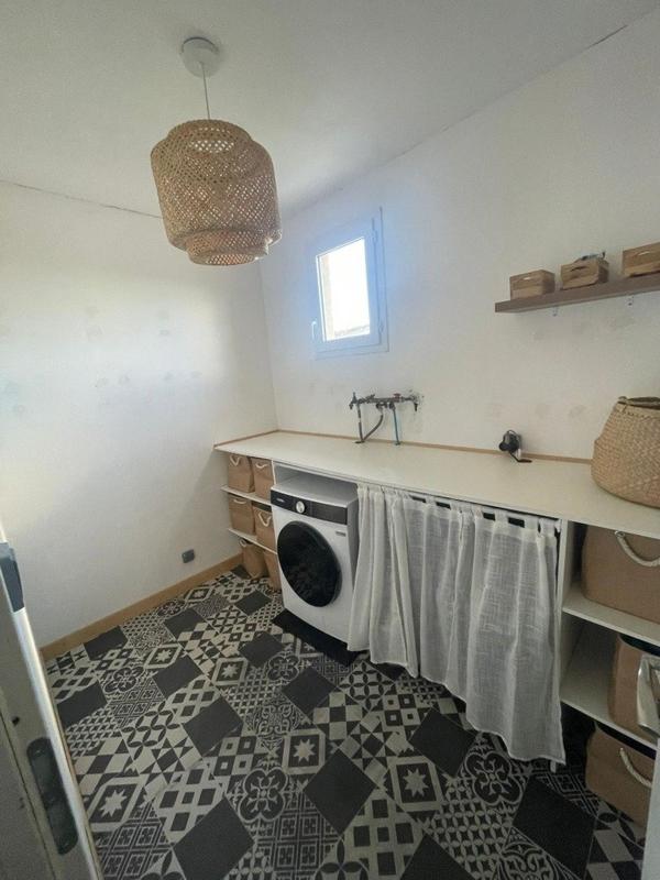 Maison - 98 m² - 4 pièces