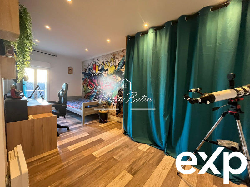 Villa - 132 m² - 8 pièces