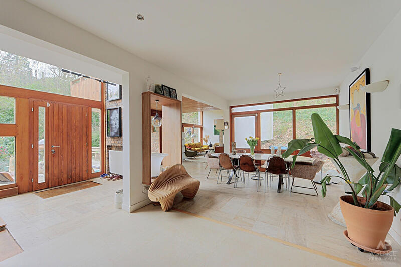 Maison - 186 m² - 6 pièces