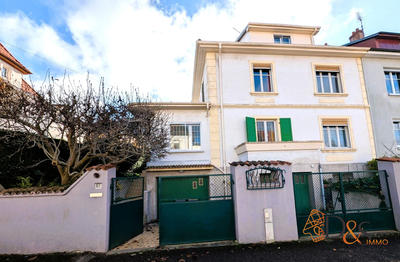 Maison ancienne - 175 m² - 7 pièces