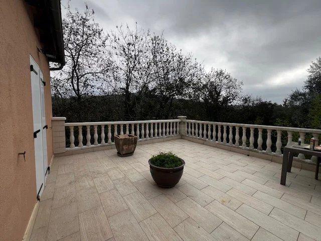 Maison - 145 m² - 5 pièces